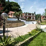 Fouxia Apartments And Studios