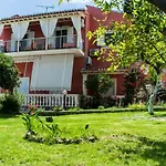 Fouxia Apartments And Studios